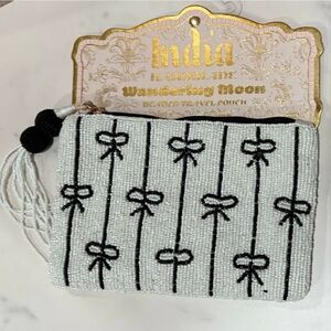 🖤🔹️Wandering Moon 🔹️ Handmade Beaded Bow Coin Pouch